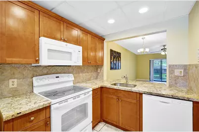 10332 Sunrise Lakes Blvd #206, Sunrise, FL 33322 - Photo 1