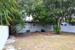 2503 NW 9th St, Fort Lauderdale, FL 33311 - Photo 10