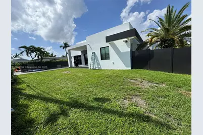 10960 SW 42nd Ter, Miami, FL 33165 - Photo 36