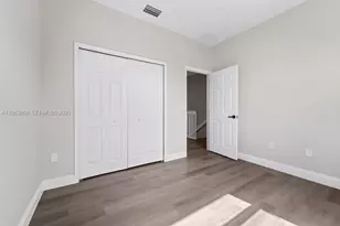 5400 NW 57th Ct, Tamarac, FL 33319 - Photo 18