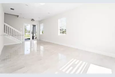 5400 NW 57th Ct, Tamarac, FL 33319 - Photo 10