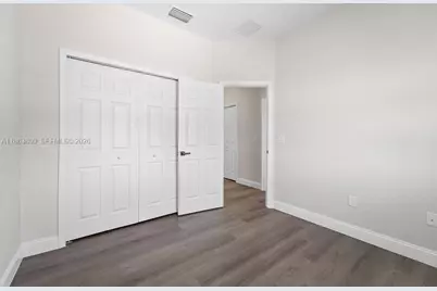 5400 NW 57th Ct, Tamarac, FL 33319 - Photo 26