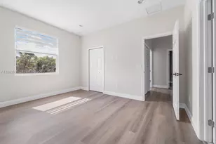 5400 NW 57th Ct, Tamarac, FL 33319 - Photo 16