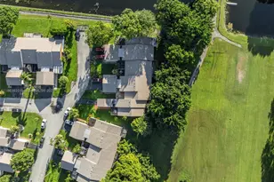 9234 Wedgewood Ln, Tamarac, FL 33321 - Photo 32