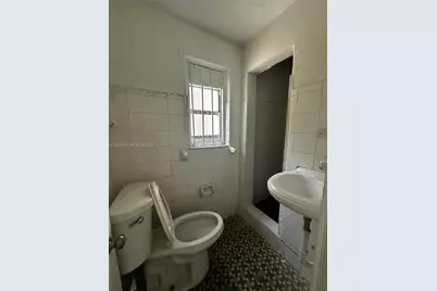 1925 NW 56th St, Miami, FL 33142 - Photo 8