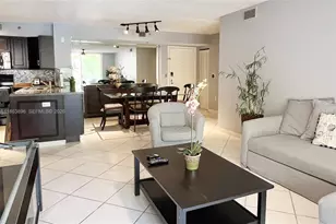 19555 E Country Club Dr, Aventura, FL 33180 - Photo 2