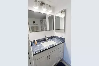 19555 E Country Club Dr #8305, Aventura, FL 33180 - Photo 12