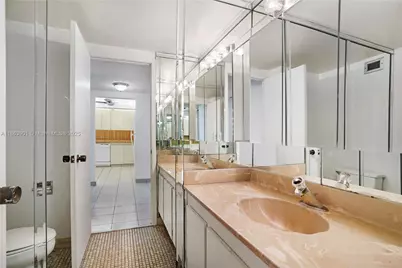 2500 Parkview Dr #2408, Hallandale Beach, FL 33009 - Photo 24