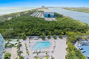 100 Bayview Dr, Sunny Isles Beach, FL 33160 - Photo 26