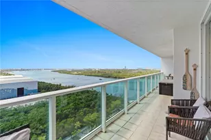 100 Bayview Dr, Sunny Isles Beach, FL 33160 - Photo 12
