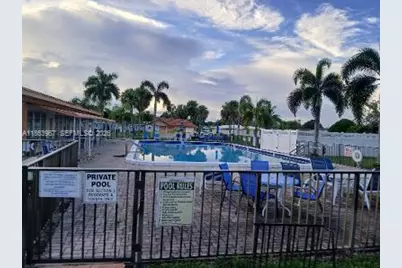 4502 NW 46th St, Tamarac, FL 33319 - Photo 20