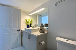 3530 Mystic Pointe Dr, Aventura, FL 33180 - Photo 16