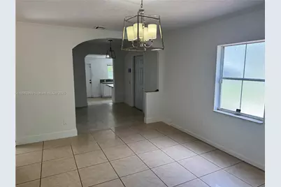 1178 NW 105th Ter, Miami, FL 33150 - Photo 6