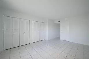 551 NW 82nd Ave, Miami, FL 33126 - Photo 12