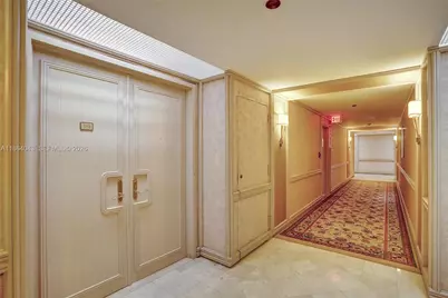 20281 E Country Club Dr #1712, Aventura, FL 33180 - Photo 4