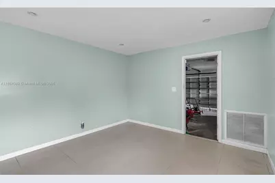 7821 NW 45th St, Lauderhill, FL 33351 - Photo 6