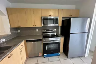 2910 SE 13th Ave, Homestead, FL 33035 - Photo 12