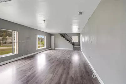 20401 NW 22nd Ave, Miami Gardens, FL 33056 - Photo 8