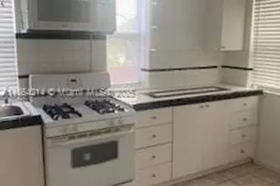 1537 SW 1st St, Miami, FL 33135 - Photo 4