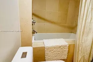 475 Brickell Ave, Miami, FL 33131 - Photo 4