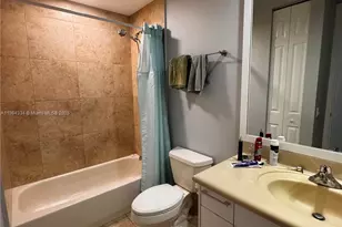 876 W Spinnaker Dr W, Hollywood, FL 33019 - Photo 36
