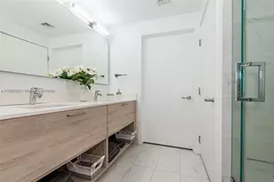 16385 Biscayne Blvd, North Miami Beach, FL 33160 - Photo 6