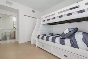 16385 Biscayne Blvd, North Miami Beach, FL 33160 - Photo 10