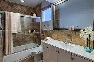 2176 NW 184th Way, Pembroke Pines, FL 33029 - Photo 14