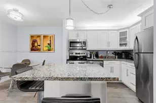 10709 W Clairmont Cir, Tamarac, FL 33321 - Photo 4