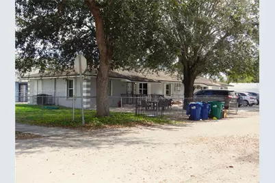 2158 NW 100th St, Miami, FL 33147 - Photo 12