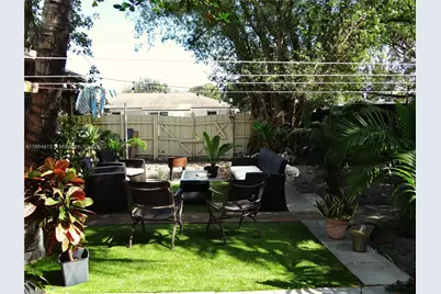 2158 NW 100th St, Miami, FL 33147 - Photo 22