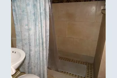 2158 NW 100th St, Miami, FL 33147 - Photo 52