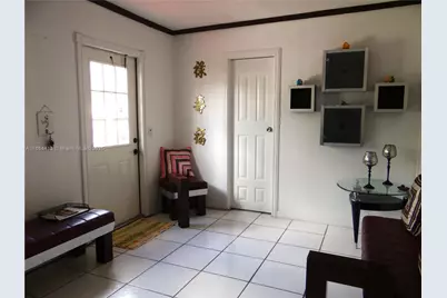 2158 NW 100th St, Miami, FL 33147 - Photo 32