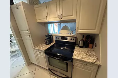 920 SW 11th Ave #9D, Hallandale Beach, FL 33009 - Photo 16