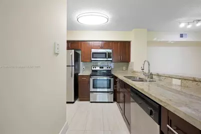 530 S Park Rd #18-11, Hollywood, FL 33021 - Photo 20