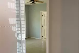 2365 NW 89th St, Miami, FL 33147 - Photo 20