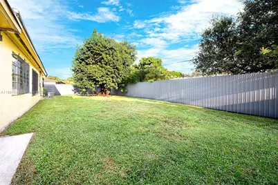 1220 NW 88th St, Miami, FL 33147 - Photo 26