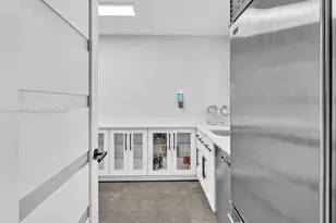 840 S Southlake Dr, Hollywood, FL 33019 - Photo 60
