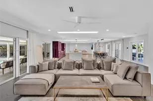 840 S Southlake Dr, Hollywood, FL 33019 - Photo 18