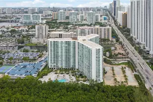 100 Bayview Dr, Sunny Isles Beach, FL 33160 - Photo 42