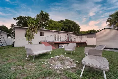 1923 Dewey St, Hollywood, FL 33020 - Photo 24