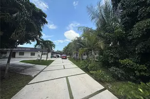 15765 SW 206th Ave, Miami, FL 33187 - Photo 2