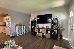 2701 NW 52nd Ct, Tamarac, FL 33309 - Photo 8