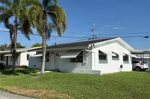 2701 NW 52nd Ct, Tamarac, FL 33309 - Photo 4