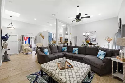 2731 S Parkview Dr, Hallandale Beach, FL 33009 - Photo 10