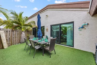 2731 S Parkview Dr, Hallandale Beach, FL 33009 - Photo 36