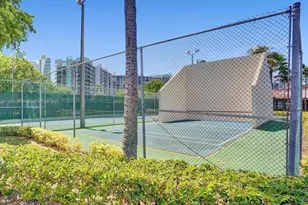 2731 S Parkview Dr, Hallandale Beach, FL 33009 - Photo 44