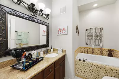 2731 S Parkview Dr, Hallandale Beach, FL 33009 - Photo 26