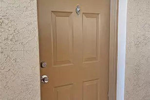 101 SW 117th Ave, Pembroke Pines, FL 33025 - Photo 24