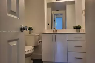 101 SW 117th Ave, Pembroke Pines, FL 33025 - Photo 54